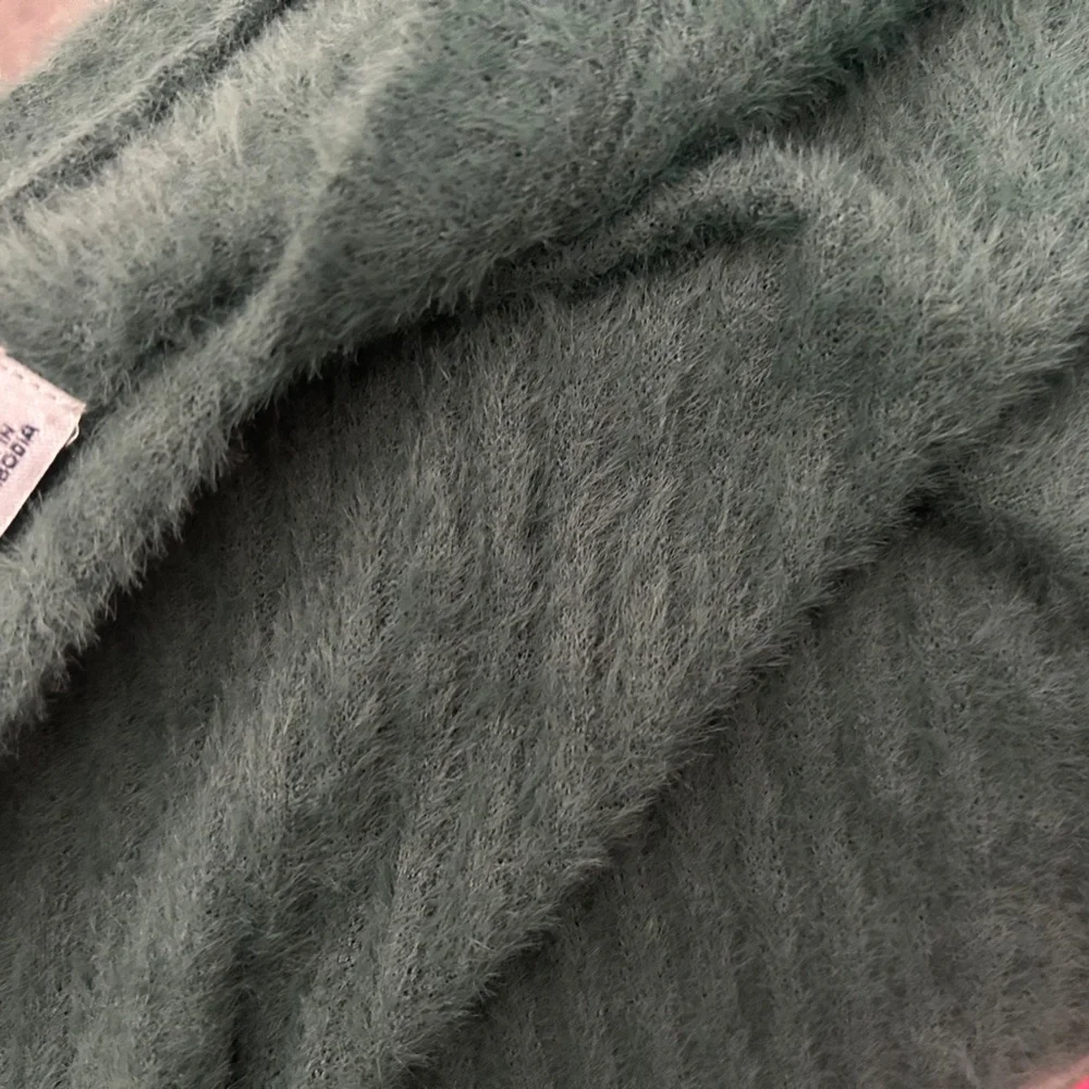 Top - Picture 3 of 3